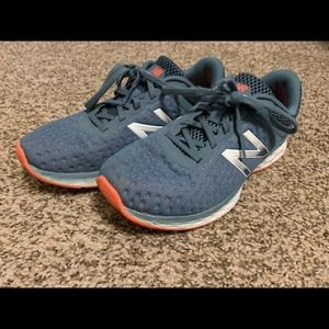 New Balance tennis shoes